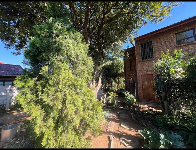3 BEDROOM TOWNHOUSE FOR SALE IN MISTY BAY